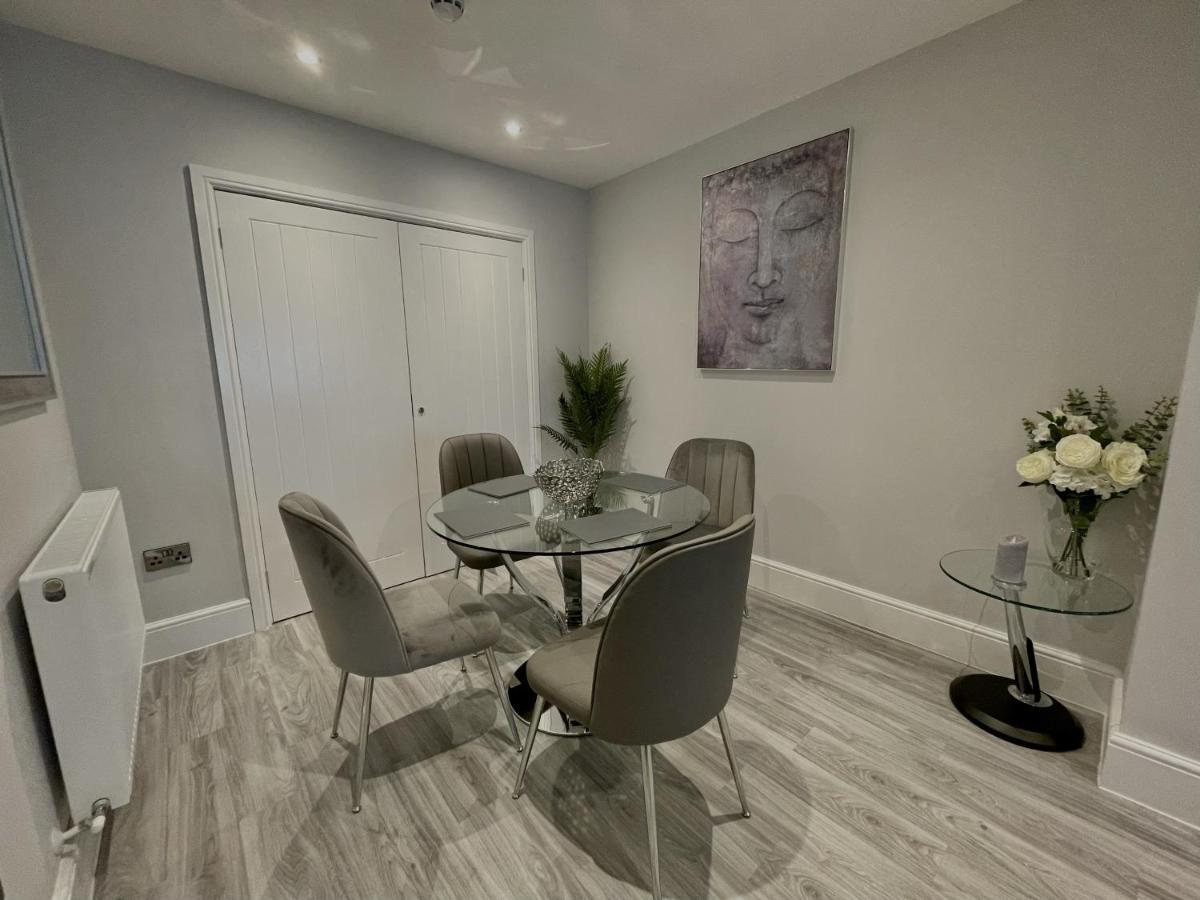 Hotel Lymm Living Warrington  Zewnętrze zdjęcie