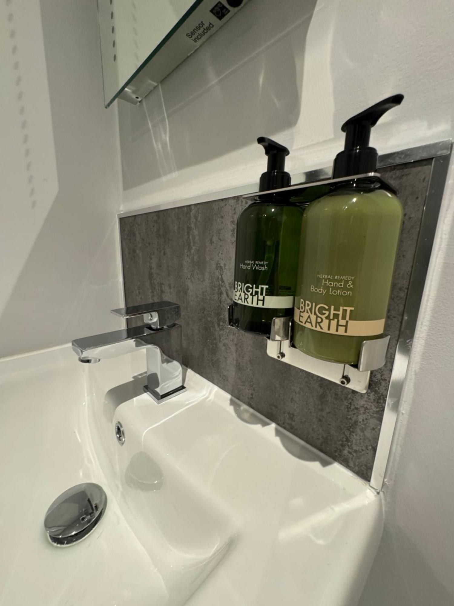Hotel Lymm Living Warrington  Zewnętrze zdjęcie